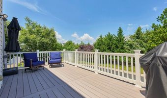 25066 CROXLEY GREEN Sq, Aldie, VA 20105