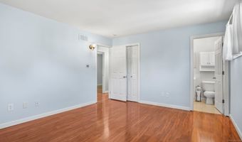 498 Juniper Ln, Cheshire, CT 06410