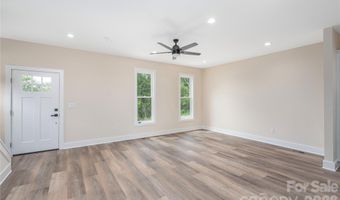 31 Elkwood Ave, Asheville, NC 28804