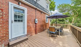 3724 2ND St S, Arlington, VA 22204