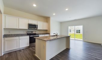 32 Moss Oaks Ct, Angier, NC 27501