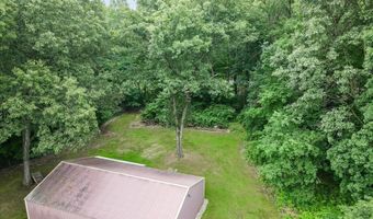 3900 Dursum Ave NE, Ada, MI 49301