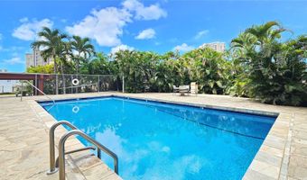 796 Isenberg St 16A, Honolulu, HI 96826
