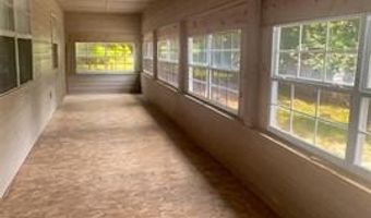 463 W 10th St, Atoka, OK 74525
