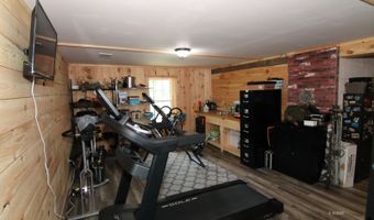 12366 Pleasanton Rd, Athens, OH 45701