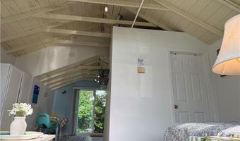 64 Burnside Ave, Narragansett, RI 02882