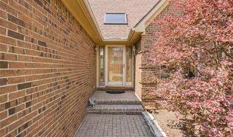 7236 Bluebill St, Algonac, MI 48001