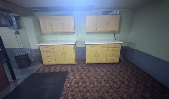 711 S Simon St, Ada, OH 45810