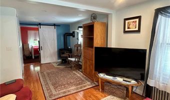 164 Knotty Oak Rd, Coventry, RI 02816