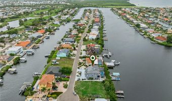 807 CHIPAWAY Dr, Apollo Beach, FL 33572