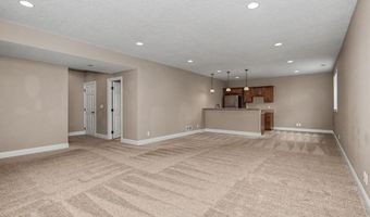 2715 Danbury Rd, Ames, IA 50010