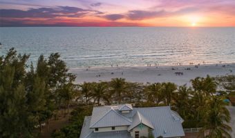 95 52ND St, Holmes Beach, FL 34217