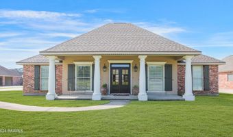 8921 Oak Creek Ln, Abbeville, LA 70510