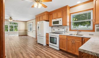 28481 Grand Ave, Aplington, IA 50604