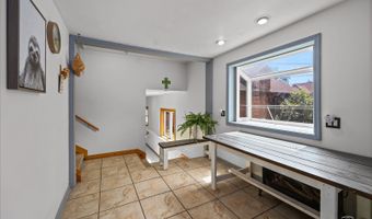 1527 N Harrison St, Algonquin, IL 60102