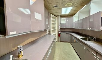 1090 New London Ave 5, Cranston, RI 02920