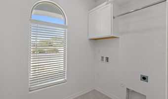 484 PLATEAU Dr, Socorro, TX 79927