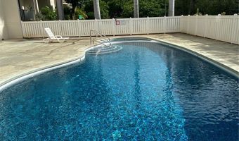 98-1038 Moanalua Rd 2208, Aiea, HI 96701