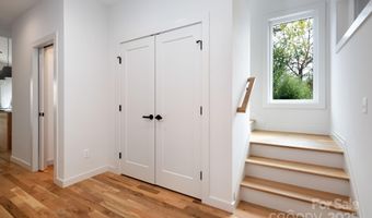 7 Montana Ave, Asheville, NC 28806