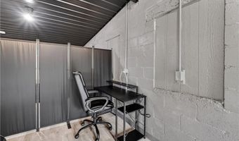 405 N Virginia Ave, Adrian, MO 64720