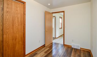 1314 NAVARINO St, Algoma, WI 54201