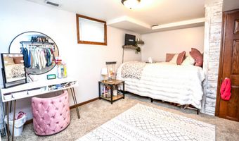 1224 N Penn St, Aberdeen, SD 57401