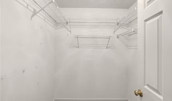 908 King Ridge Dr, Ashland, OH 44805