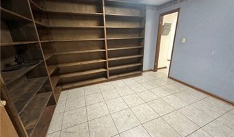 5 Th St NE, Aliceville, AL 35442