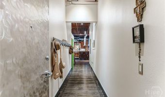 585 White Cir 406, Athens, GA 30605