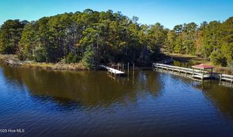 177 Carolina Way, Arapahoe, NC 28510