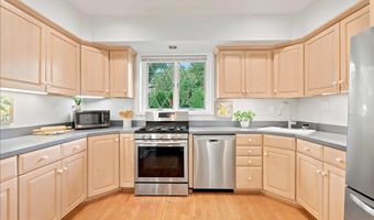2800 S ARLINGTON RIDGE Rd, Arlington, VA 22202