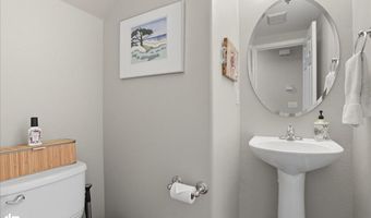 3851 Lincoln Ellsworth Ct #43B, Anchorage, AK 99517