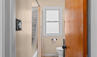1885 Stabler Rd, Akron, OH 44313