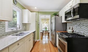 22 Concord Rd, Danbury, CT 06810
