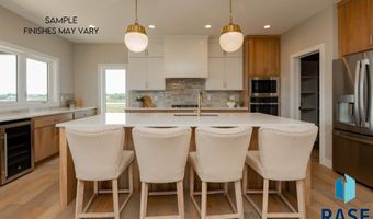 1517 W Autumn Cir, Brandon, SD 57005