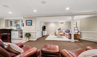 12 Amber Ln, Bedford, NH 03110
