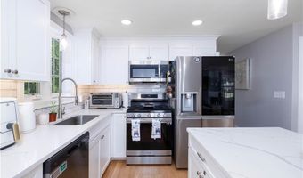 1 Grant Dr, Coventry, RI 02816