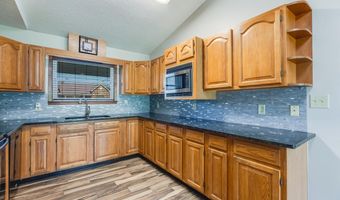 5811 Monroe St, Baker, FL 32531