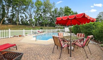 48 Cambridge Dr, Aberdeen, NJ 07747