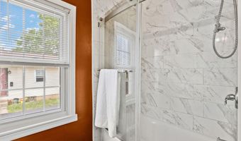 440 Long St, Ashville, OH 43103