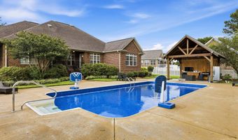 704 Shasta Dr, Albertville, AL 35950