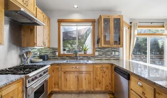 17130 Mayfield Dr, Bend, OR 97707