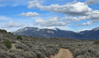 Tierra de los Rios Subdivision lot 13, Arroyo Hondo, NM 87514