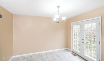 1369 Nykiel Ct, Ballwin, MO 63011