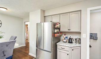 1884 Malasia Rd, Akron, OH 44305