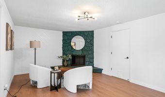 19370 SW MURPHY St, Beaverton, OR 97078