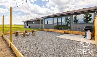 30 Carter Mountain Rd, Cody, WY 82414