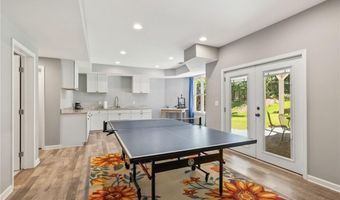 3095 Walnut Creek Dr, Alpharetta, GA 30005