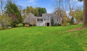 27 Old Meadow Ln, Cumberland, RI 02864