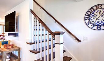 228 Bonnet Point Rd, Narragansett, RI 02882